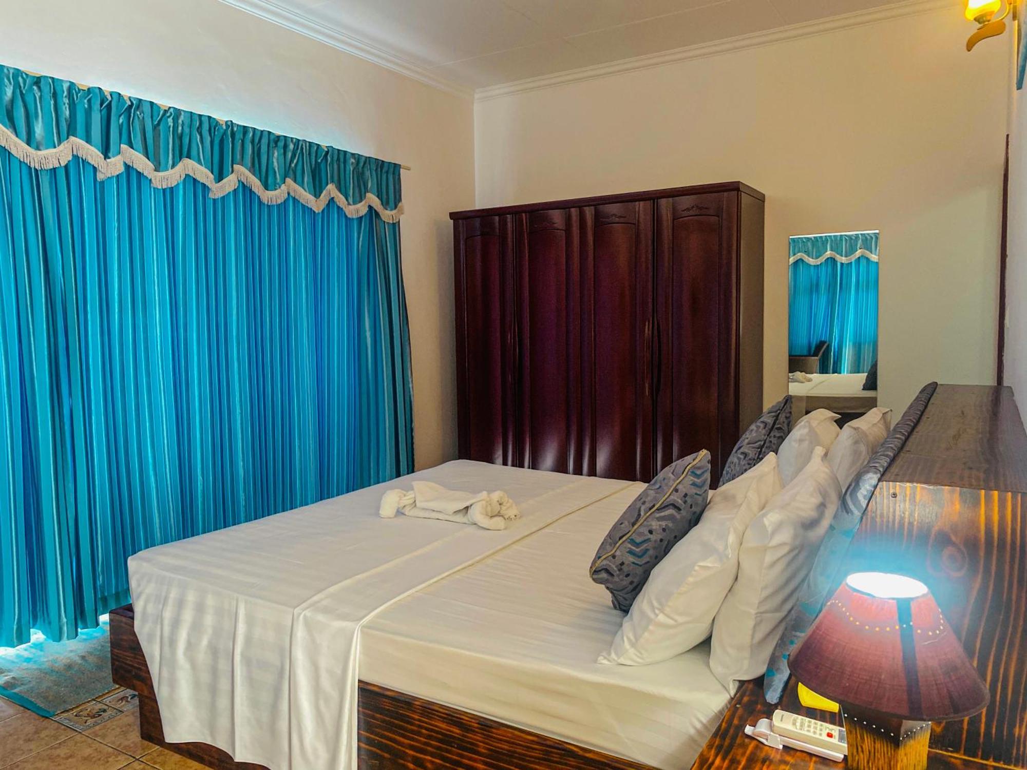 Divers Lodge Guest House Beau Vallon  Extérieur photo